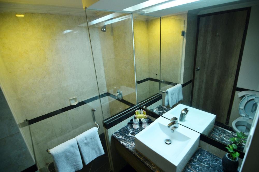 Abadi Hotel Malioboro Yogyakarta By Tritama Hospitality Exteriör bild